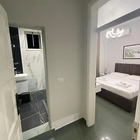 בית הארחה Center שקודר